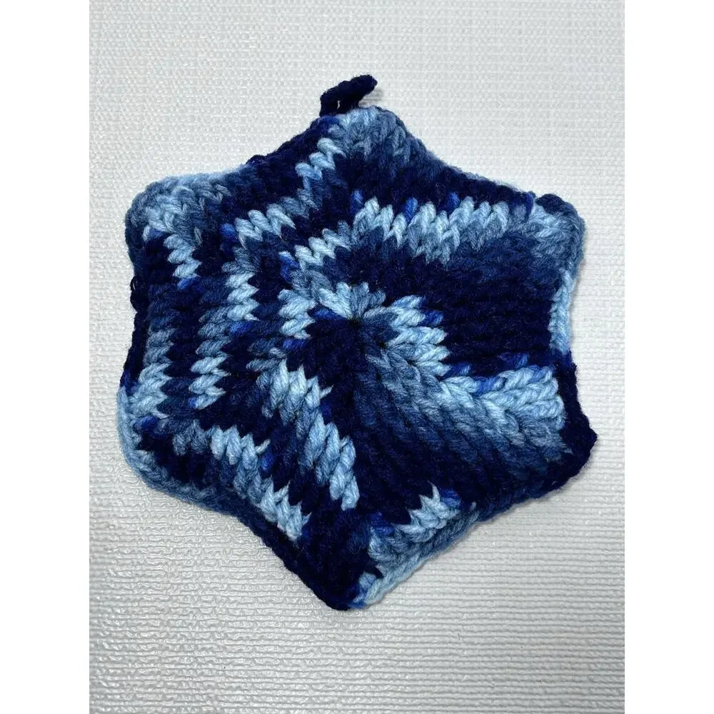 Hand Crocheted Double Thick Hot Pad Pot Holder Pair blue shades‎ VTG Granny Core